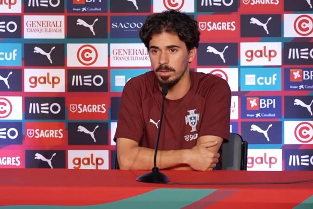 Vitinha: «Cristiano Ronaldo podia relaxar, mas parece que ainda faz mais»