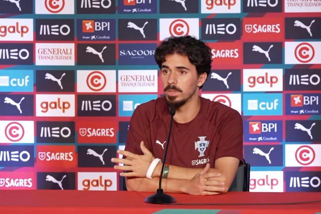 Vitinha: «Favoritos? Não usaria essas palavras...»