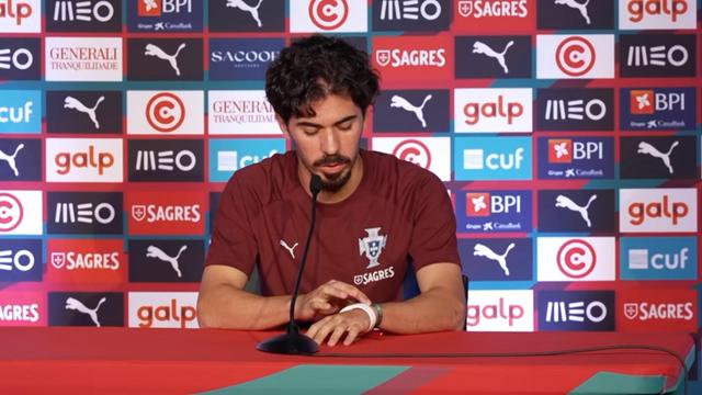 Vitinha explica o amuleto da Seleção: «Tem o nome do Diogo Jota»
