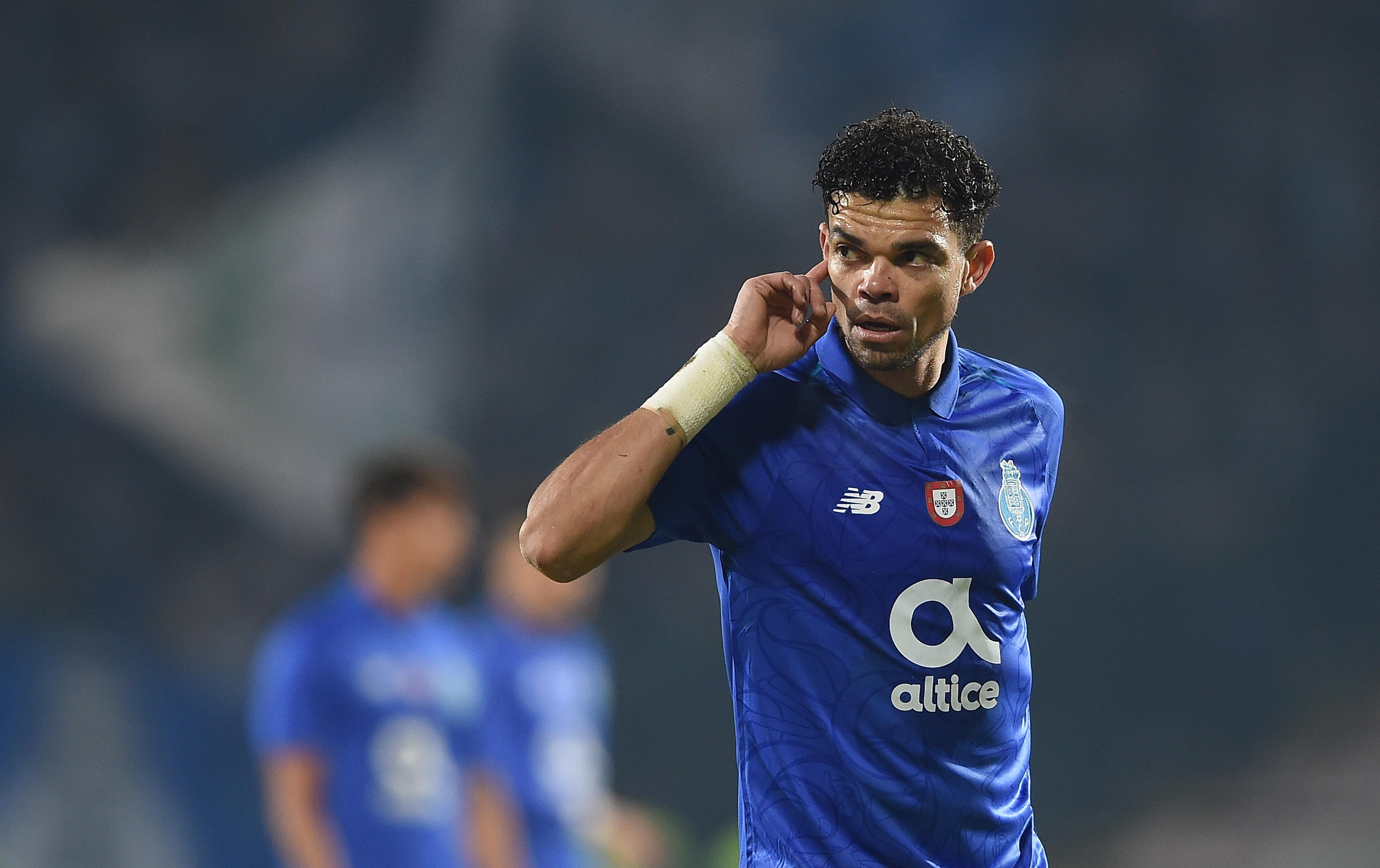 Pepe teve uma excelente segunda passagem pelo FC Porto, onde nem a idade o impediu de ser referência da defesa dos dragões e também da Seleção Nacional. Foto: A BOLA