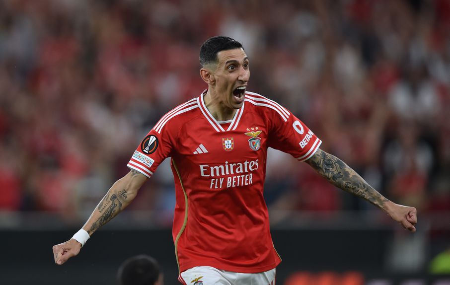 di María festejando um golo pelo Benfica em 2023/24