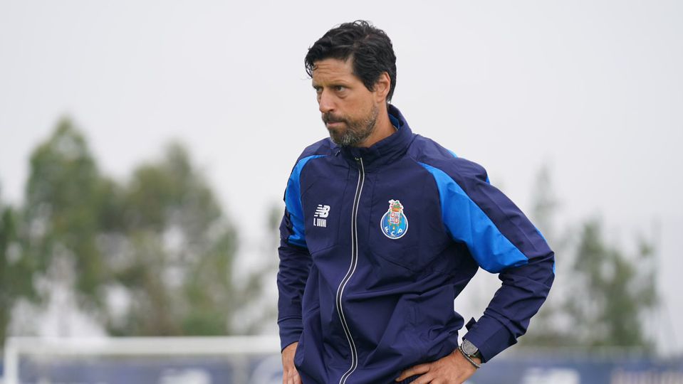 Treino do FC Porto sem 11 internacionais