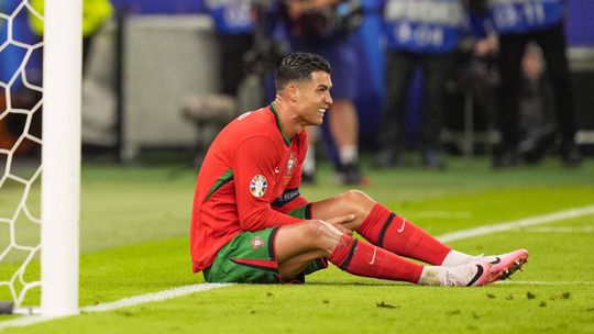 Galeria: em Espanha colocam Ronaldo no 'onze deceção' do Euro