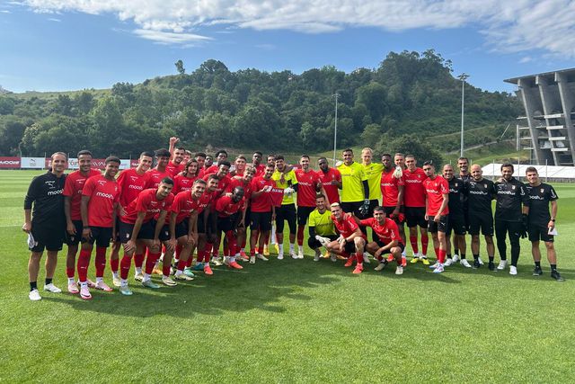 Vermelho intenso e preto como alternativo: os novos equipamentos do SC Braga (vídeo)