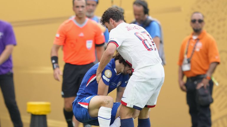 Cucurella 'pica' João Neves e luso é expulso pela primeira vez na carreira