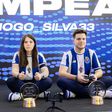 Diogo Silva e Raquel Martinho a recriar a celebração de Diogo Jota