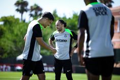 Reforços vão a jogo? Rui Borges deixa aviso sobre Suárez e Kochorashvili