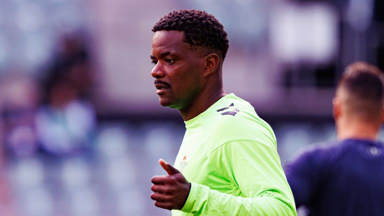William Carvalho complica-se e ex-Aves SAD pode ser a alternativa
