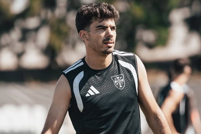 Gabi, médio que representava o Felgueiras, é reforço do Casa Pia para a nova temporada — Foto: Casa Pia