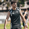 Gabi, médio que representava o Felgueiras, é reforço do Casa Pia para a nova temporada — Foto: Casa Pia