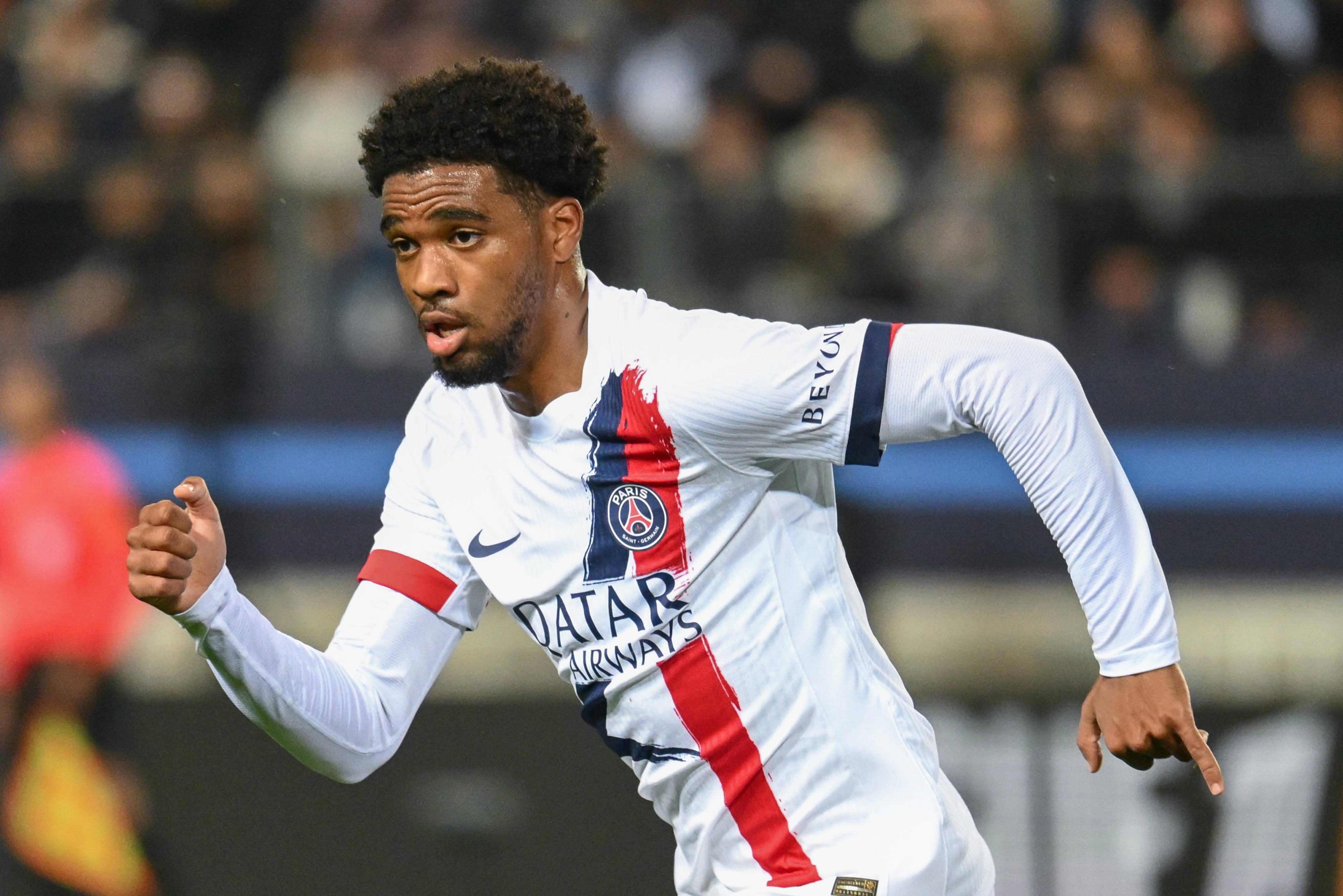 Formado no PSG, Ibrahim Mbaye somou 30 jogos na equipa principal, na época passada, com 18 anos. O extremo esteve no Mundial ao serviço do Senegal e até marcou... à França