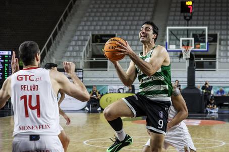 Diogo Ventura é um dos jogadores que se mantém nos leões, agora liderados por Bernardo Pires       Fotografia FPB