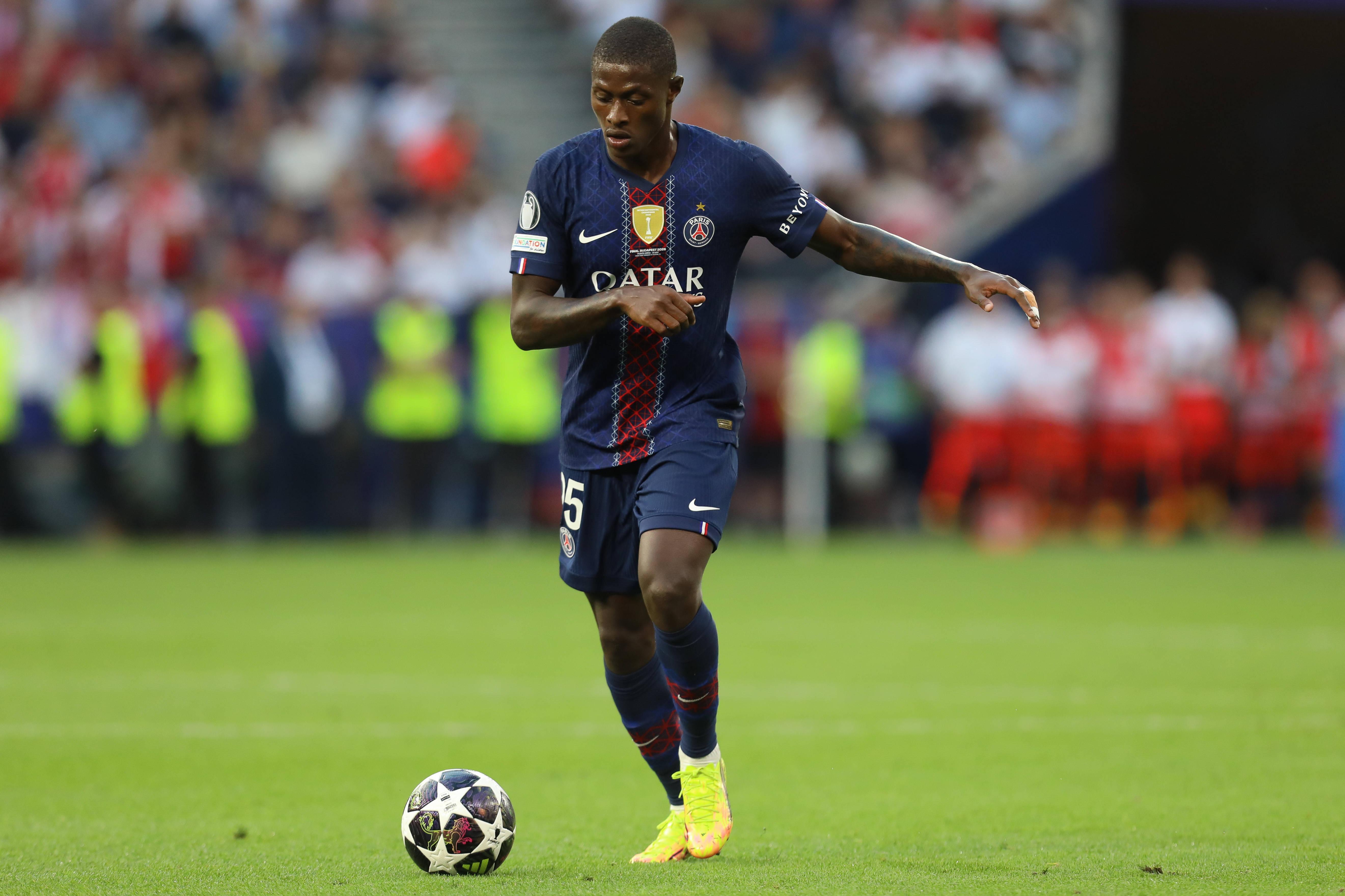 Pacho vai partir para a terceira época em Paris. Defesa-central de 24 anos fez 44 jogos pelo PSG na época passada