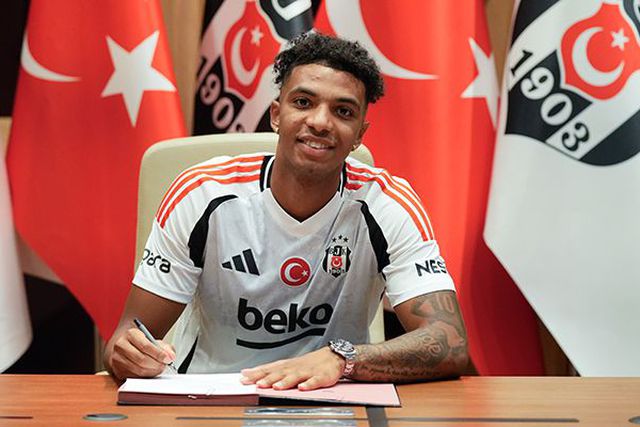 Cher Ndour estava emprestado ao Besiktas (foto: Besiktas)