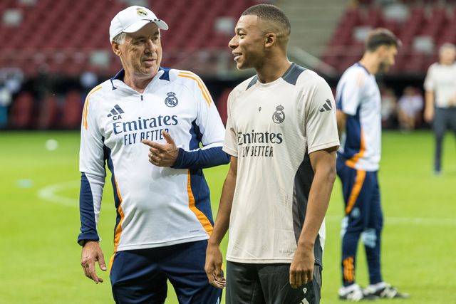 Ancelotti antevê possível estreia de Mbappé: «Aqui não há príncipes nem reis»