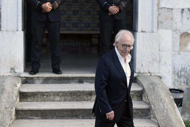 Querem honrar Constantino?  Cumpram os seus desígnios…