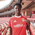 Benfica segura jovem para a defesa