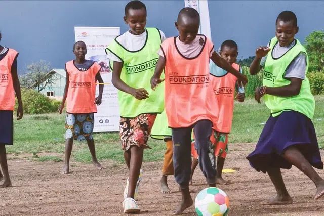 Fundação UEFA aumenta apoio a crianças em zonas de conflito