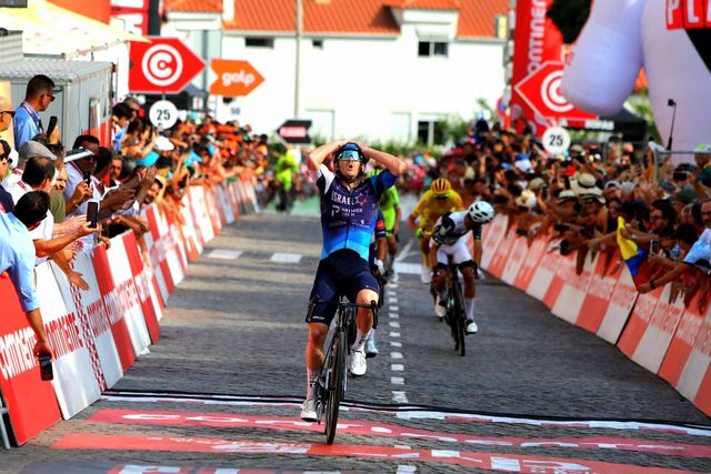 Volta a Portugal: Bis de Gilmore na cidade mais alta