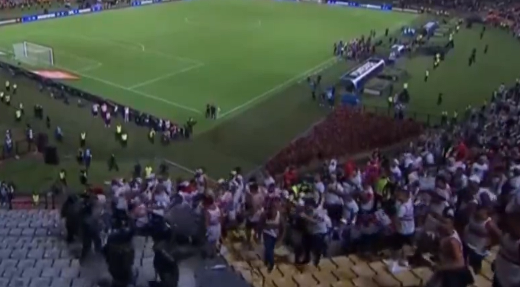 Confusão entre adeptos de Atlético Nacional e São Paulo nas bancadas