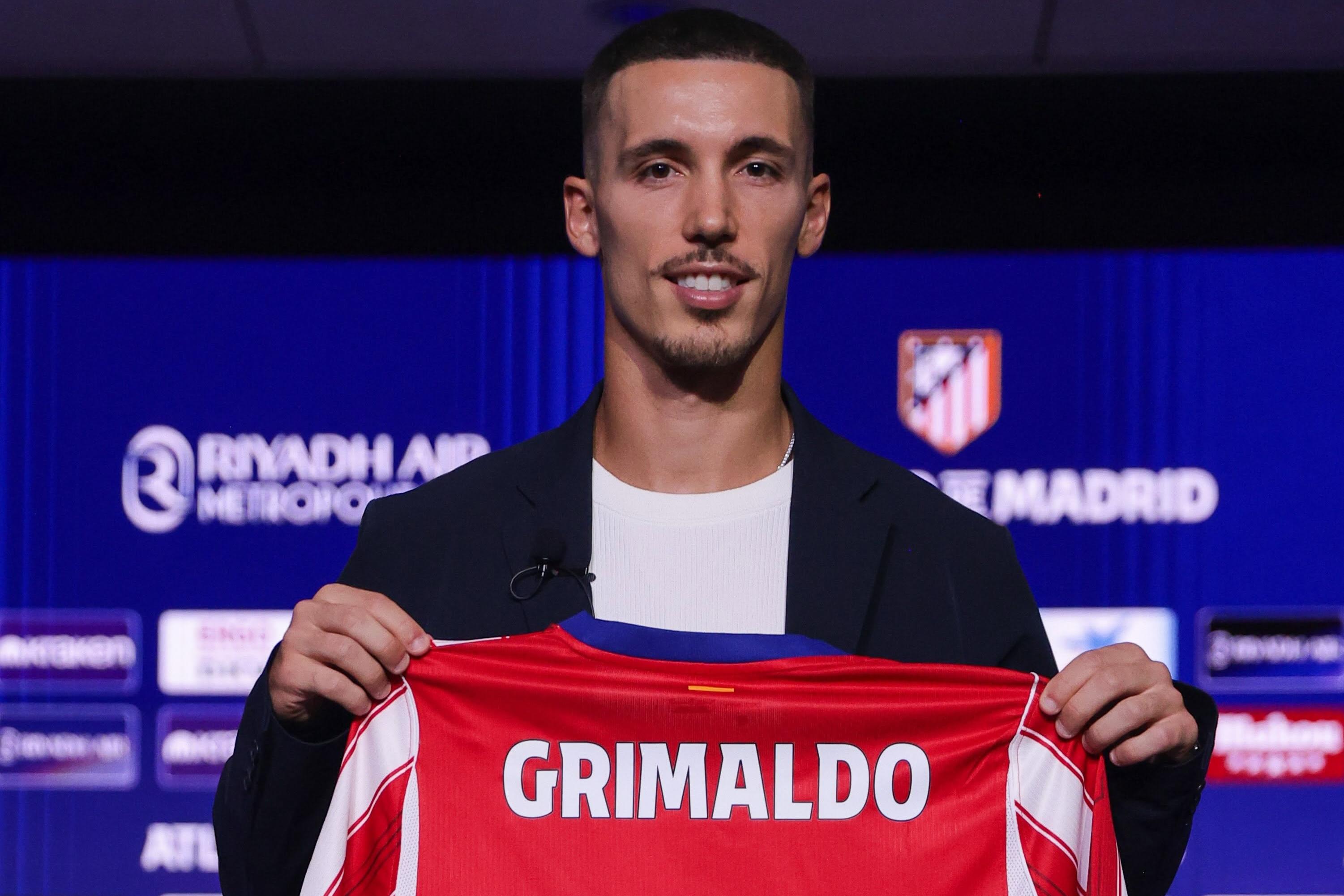 Alejandro Grimaldo com a nova camisola. Foto Facebook/Atletico Madrid