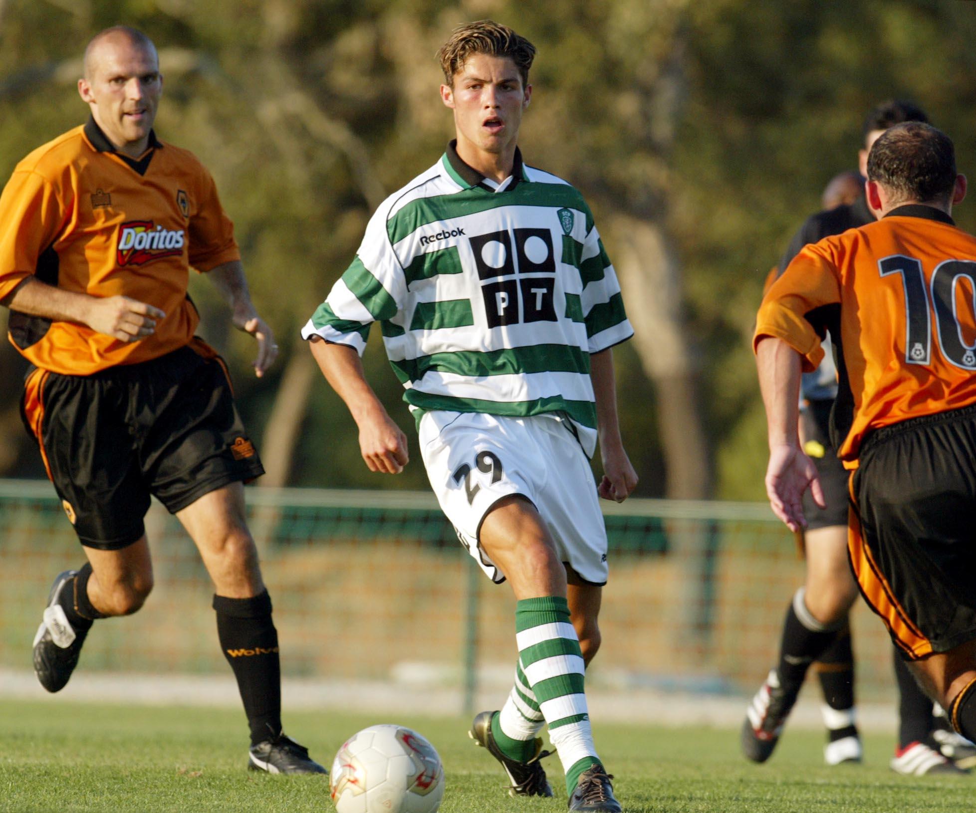 Cristiano Ronaldo, de 17 anos, no Sporting em 2002 - Foto: ASF/RUI RAIMUNDO