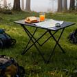 A mesa dobrável para levar consigo nas suas viagens