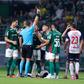 Andreas Pereira deixou o Palmeiras a jogar com 10