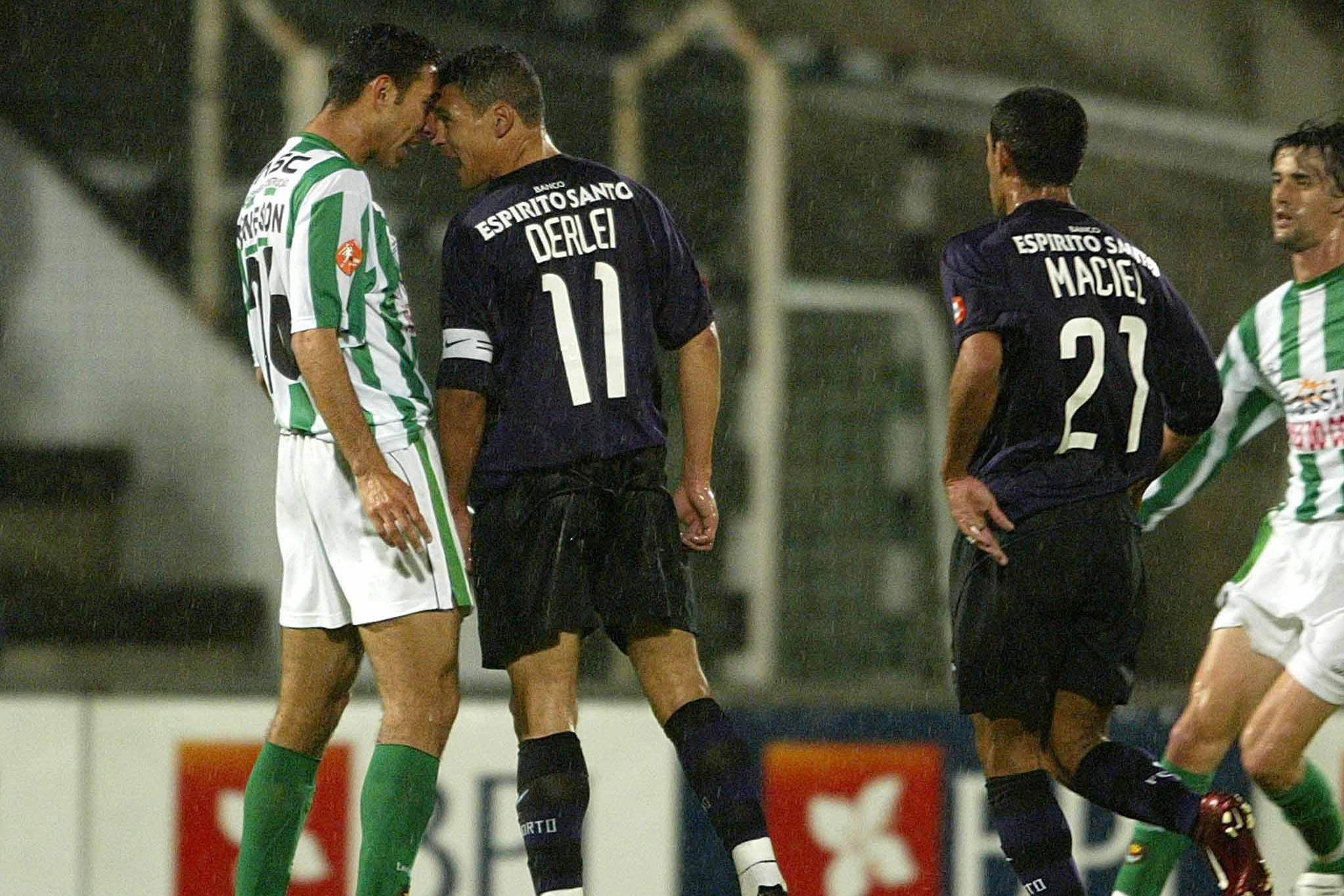 Rio Ave-FC Porto de 2004 foi quentinho e teve três expulsões - Foto: A BOLA