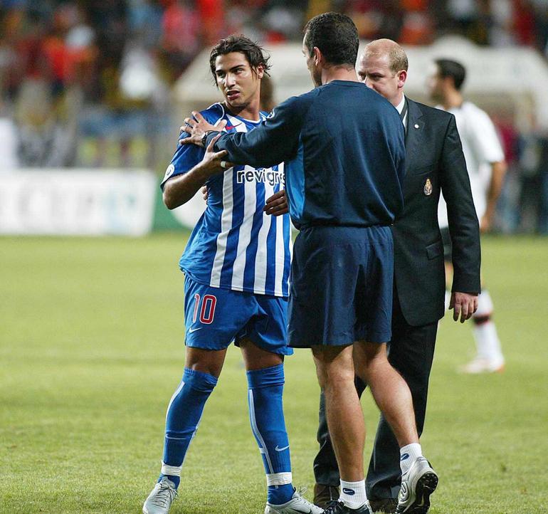 6.º Ricardo Quaresma, FC Porto, 20 anos e 336 dias. 2004, FC Porto, 1-Valência, 2. Foto A BOLA