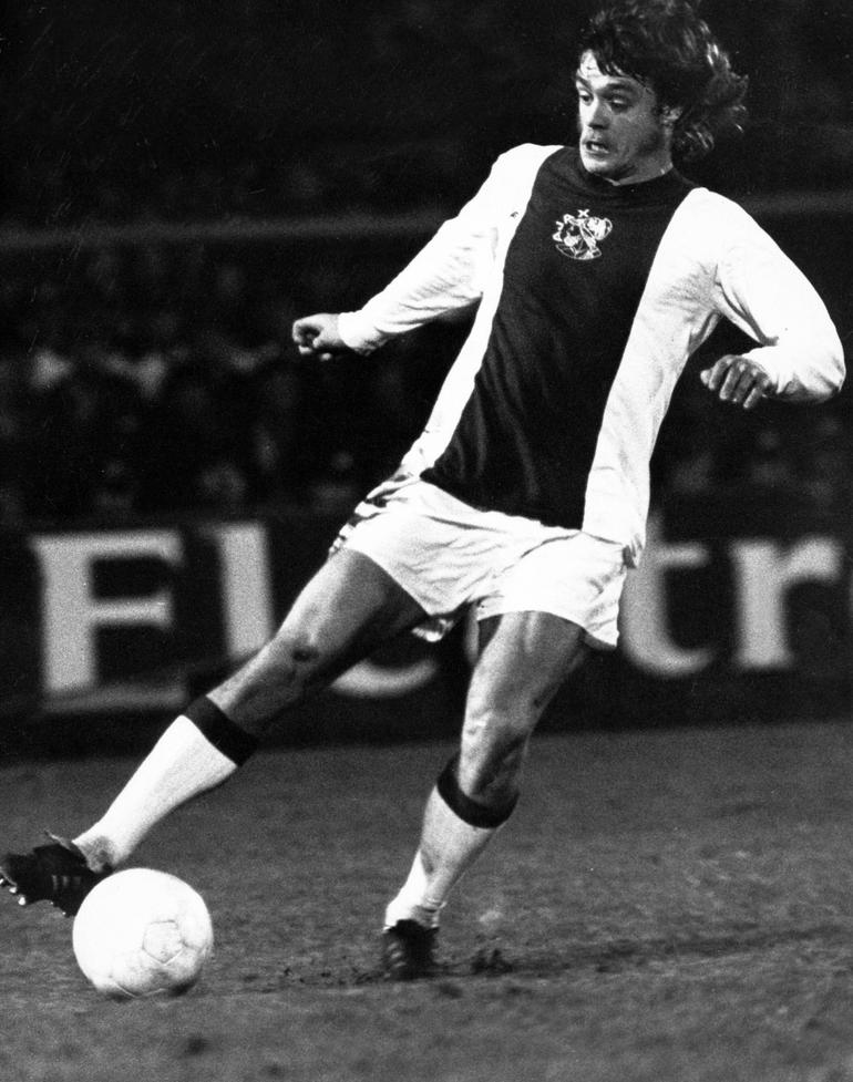 7.º Johnny Rep, Ajax, 21 anos e 52 dias. 1973, Glasgow Rangers, 1-Ajax, 3 (1ª mão). Foto IMAGO