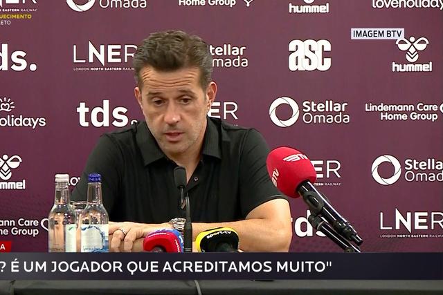 Marco Silva comenta titularidade e possível saída de Dedic