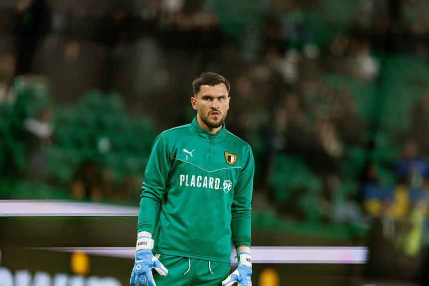 Zlobin está no Famalicão há seis anos, é o capitão da equipa, pela qual soma 28 jogos (Foto: IMAGO)