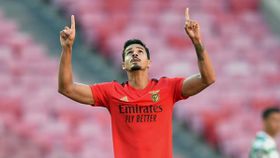 Como o Benfica vai receber os €8 M por Lucas Veríssimo