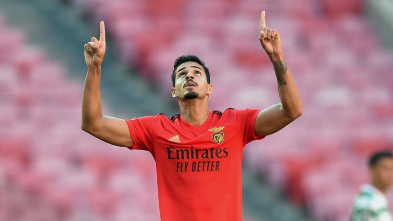 Como o Benfica vai receber os €8 M por Lucas Veríssimo