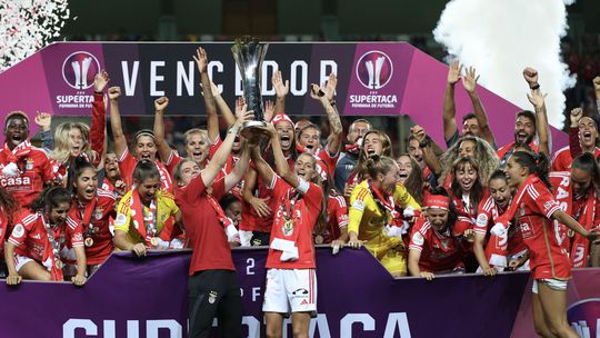 Supertaça feminina: Benfica - Sporting em direto