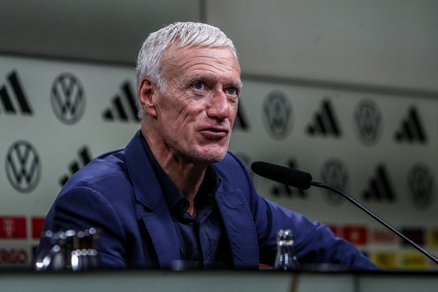 Selecionador francês defende Pogba: «São muitas coisas a acontecer ao mesmo tempo.»