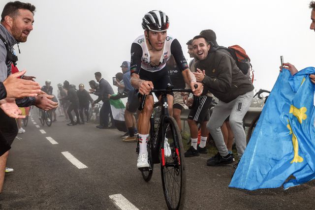 Volta a Espanha: Almeida também sem oferta a Ayuso