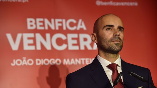 João Diogo Manteigas e o caso dos emails: «Exige-se aos nossos representantes que trabalhem para defender o Benfica»