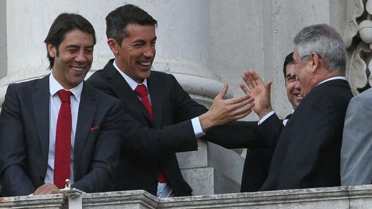 Os bons e os maus regressos de treinadores do Benfica