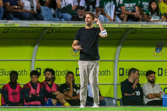 Oficial: Gonzalo García deixa comando técnico do Arouca