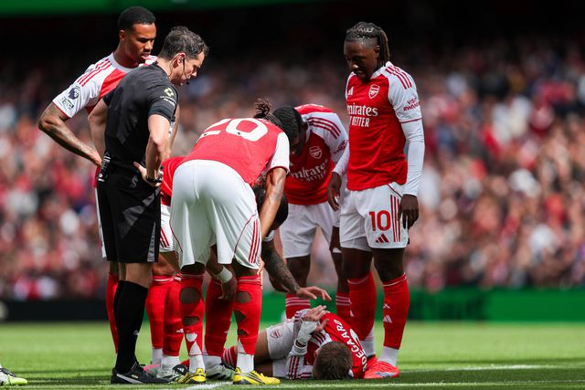 Odegaard lesionou-se no Arsenal-Nottingham