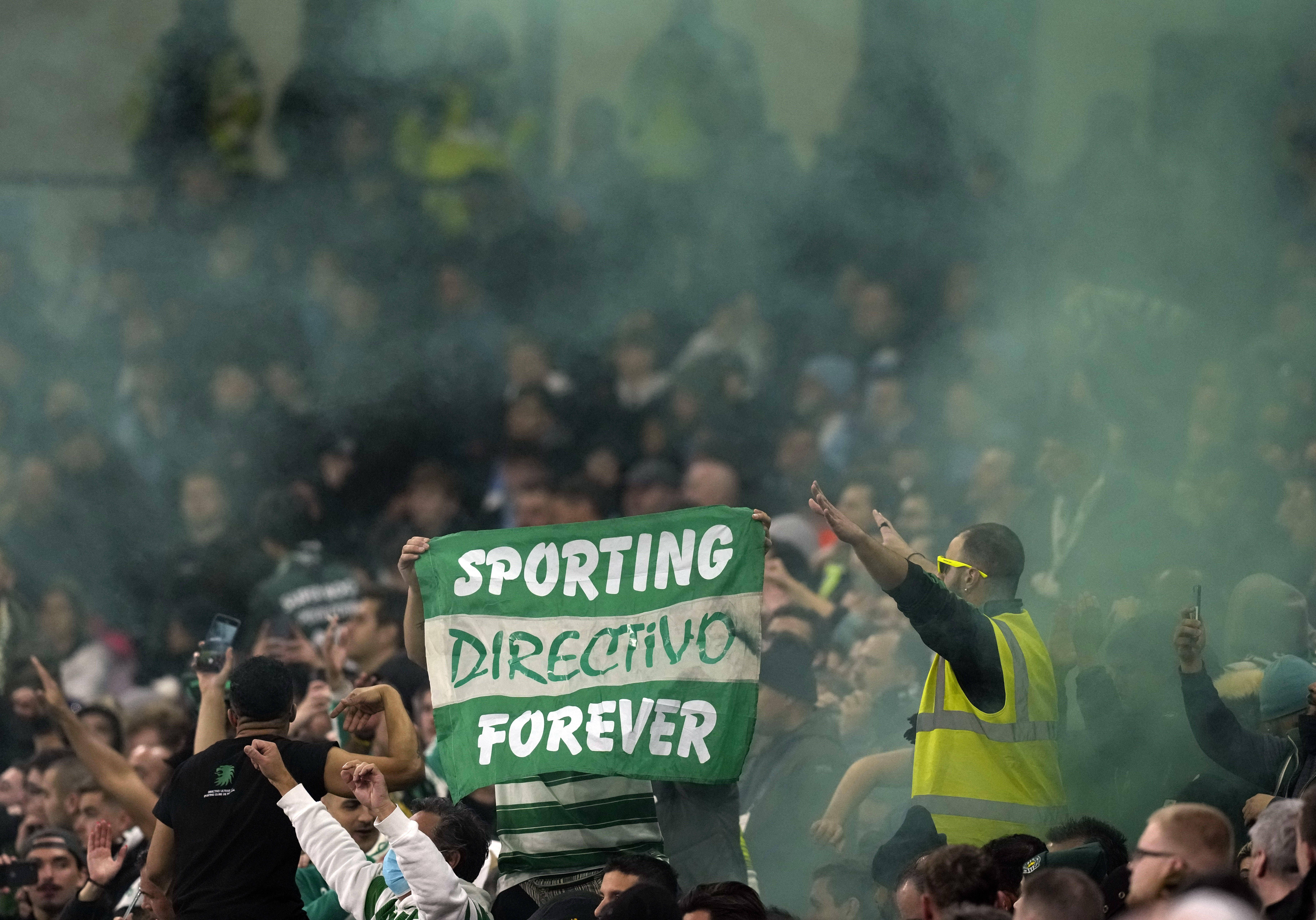 Man. City-Sporting (0-0) - 9 de março de 2022: apoio leonino em Manchester, na segunda mão dos oitavos de final da UEFA Champions League (Foto: IMAGO)