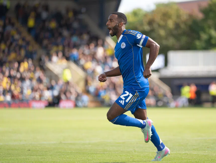 Ricardo salva Leicester do abismo inglês!