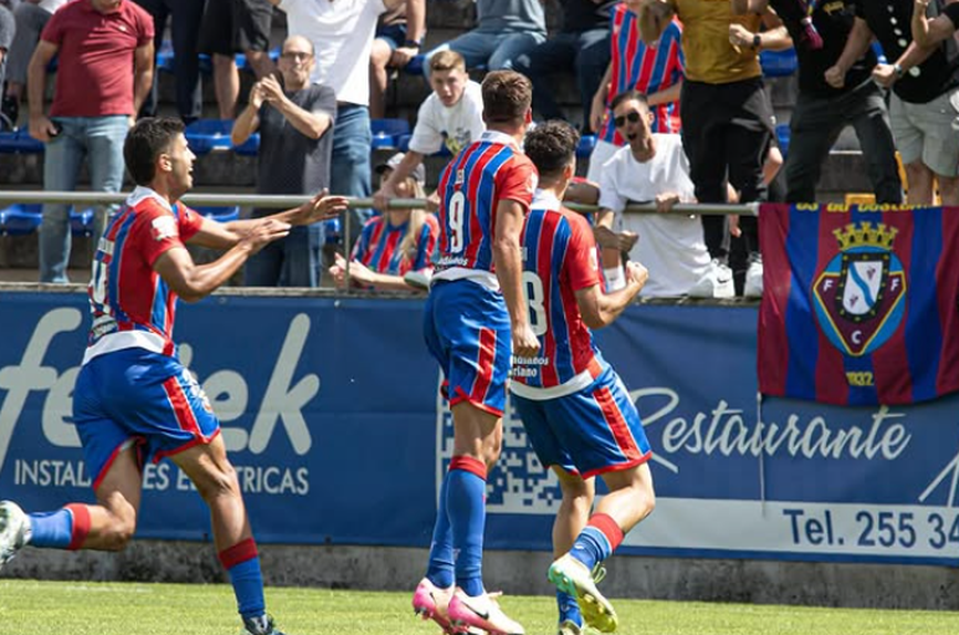 Festejos dos jogadores da turma duriense - Foto: Felgueiras