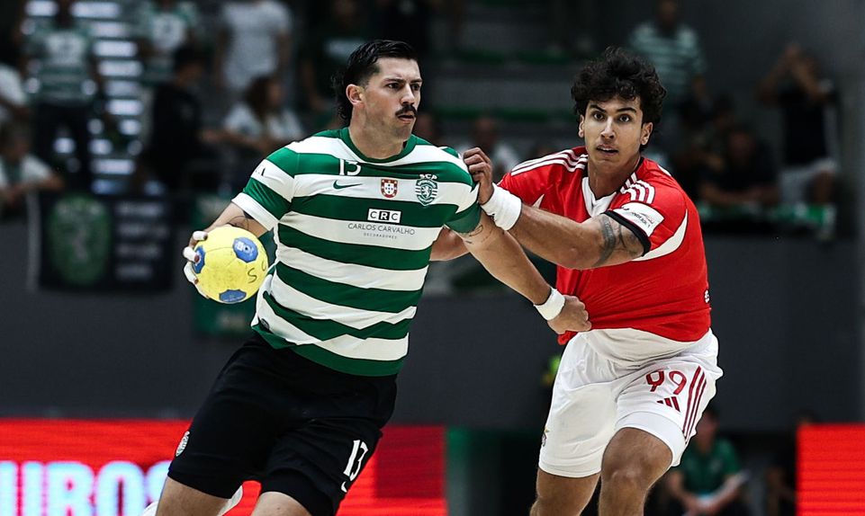Benfica e Sporting defrontam-se no Campeonato Placard de andebol