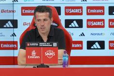 Marco Silva e as críticas de Farioli à arbitragem: «Isso deixo para vocês...»