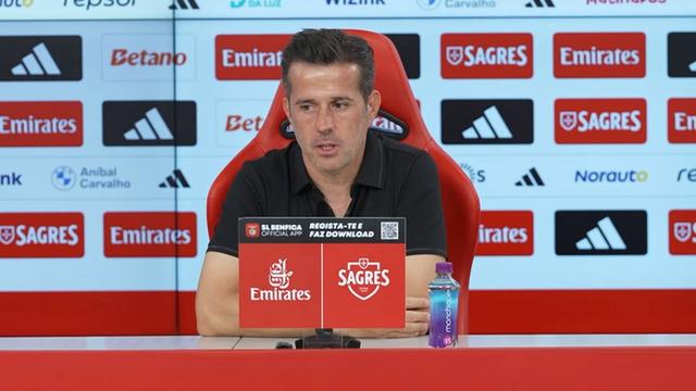 Marco Silva e as críticas de Farioli à arbitragem: «Isso deixo para vocês...»