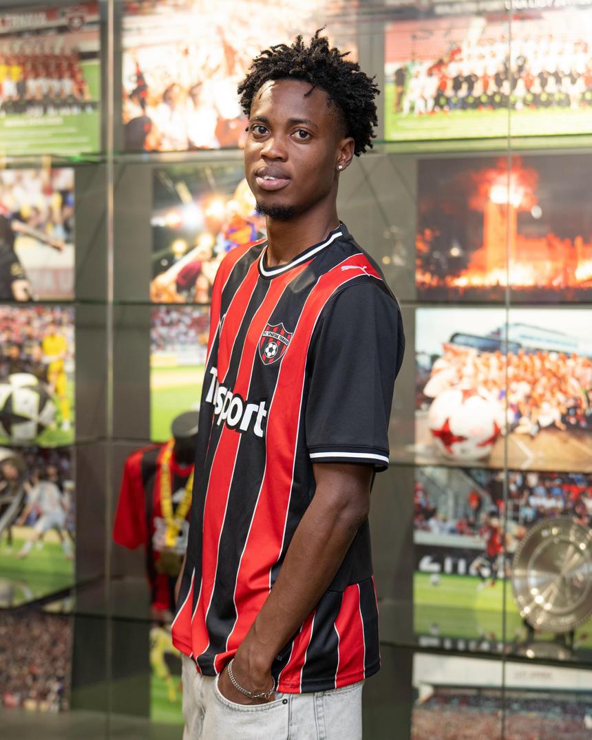Spartak Trnava anunciou a contratação de Dennis Konney