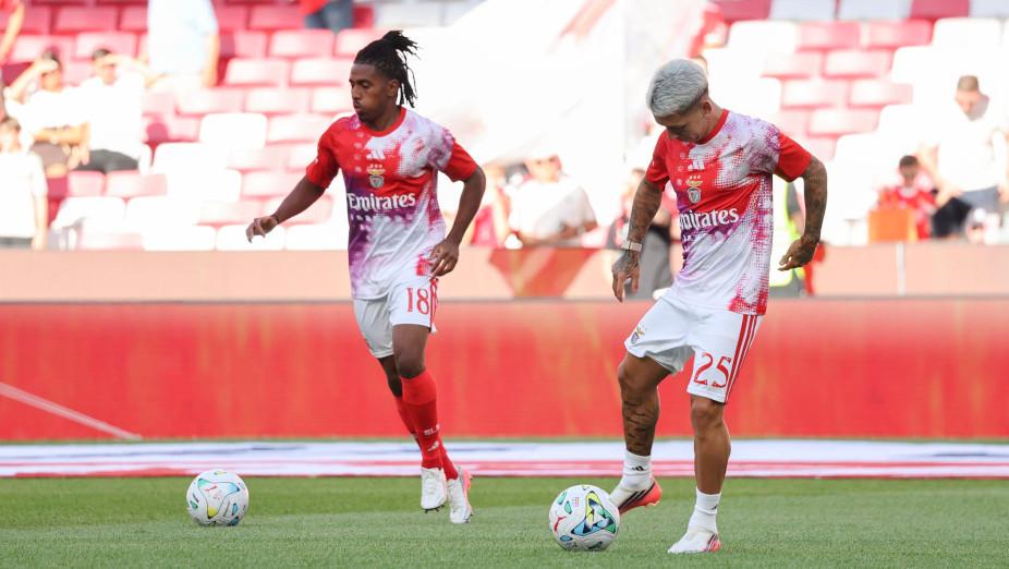 Barreiro e Prestianni no aquecimento - Foto: SL Benfica